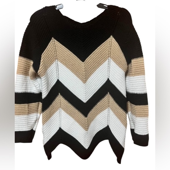 On/Off Shoulder Long Sleeve Colorblock Sweater Size L - Picture 3 of 4